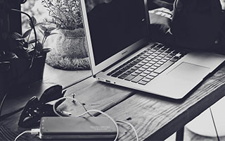 爱游戏全站注册-_马拉松赛道安全措施升级，确保运动员顺利完赛_，马拉松安全管理规定